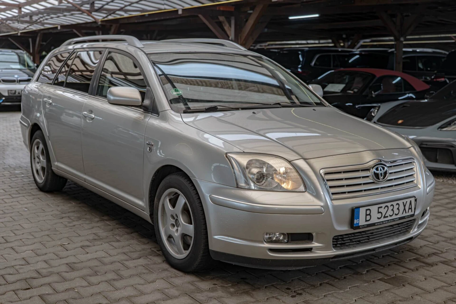 Toyota Avensis 2.0D-4D/Климатроник/Печка/Бленда/Мултиволан - изображение 3