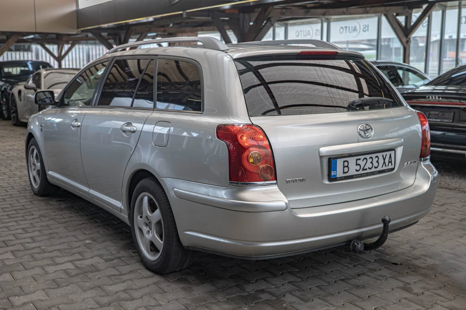 Toyota Avensis 2.0D-4D/Климатроник/Печка/Бленда/Мултиволан - изображение 4