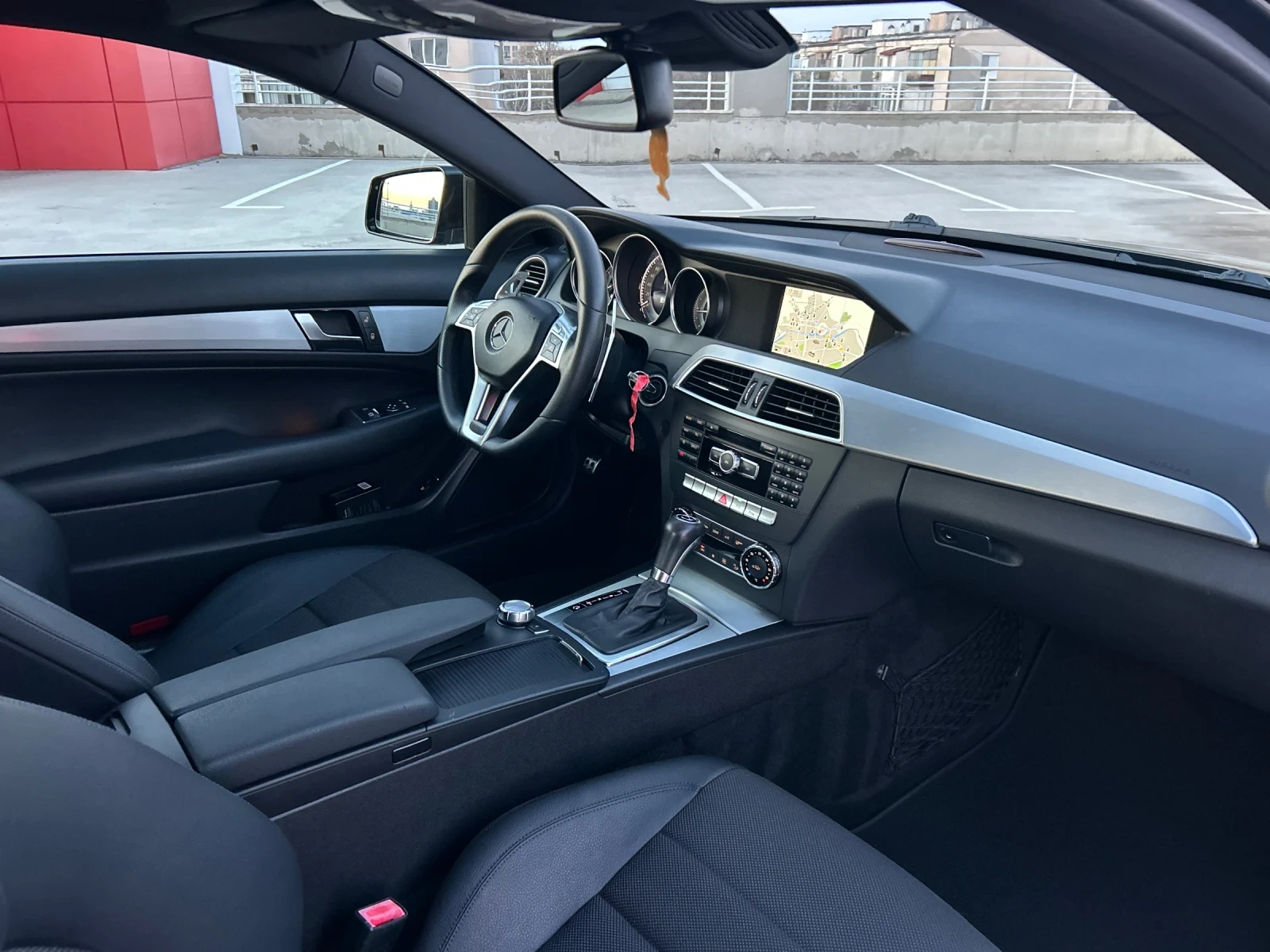 Mercedes-Benz C 220 CDI // AMG PACK, снимка 14 - Автомобили и джипове - 53851067