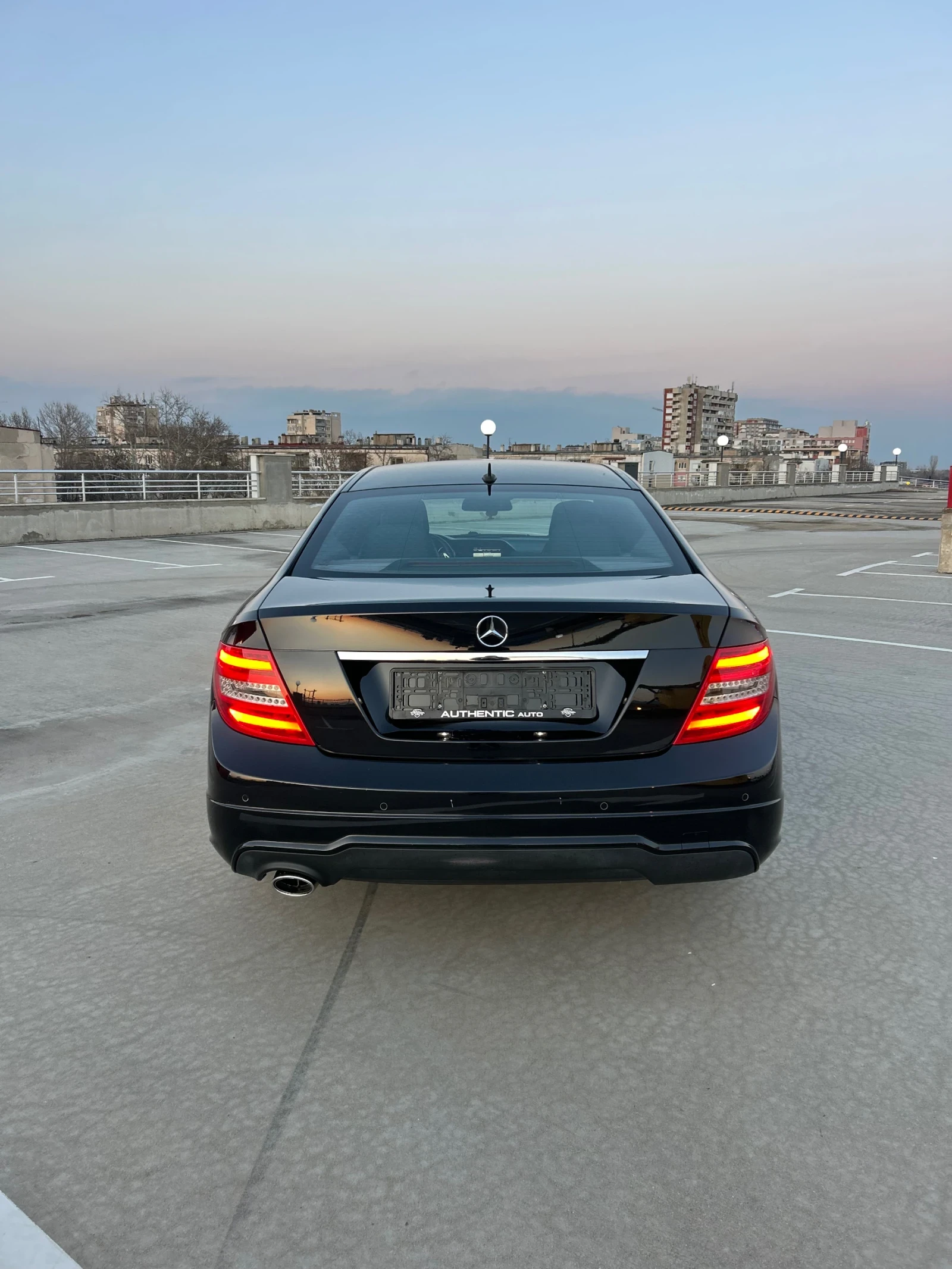 Mercedes-Benz C 220 CDI // AMG PACK, снимка 4 - Автомобили и джипове - 53851067