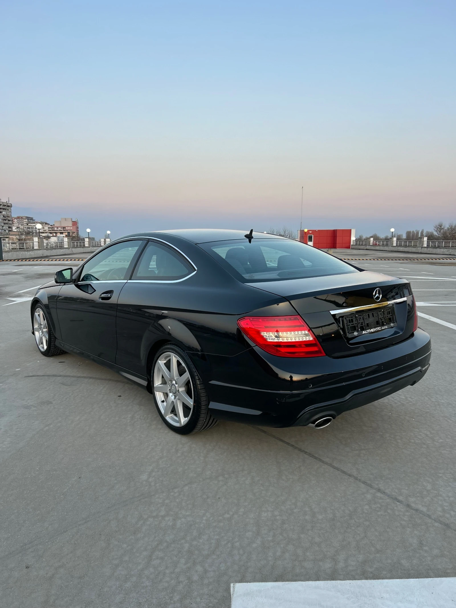 Mercedes-Benz C 220 CDI // AMG PACK, снимка 5 - Автомобили и джипове - 53851067