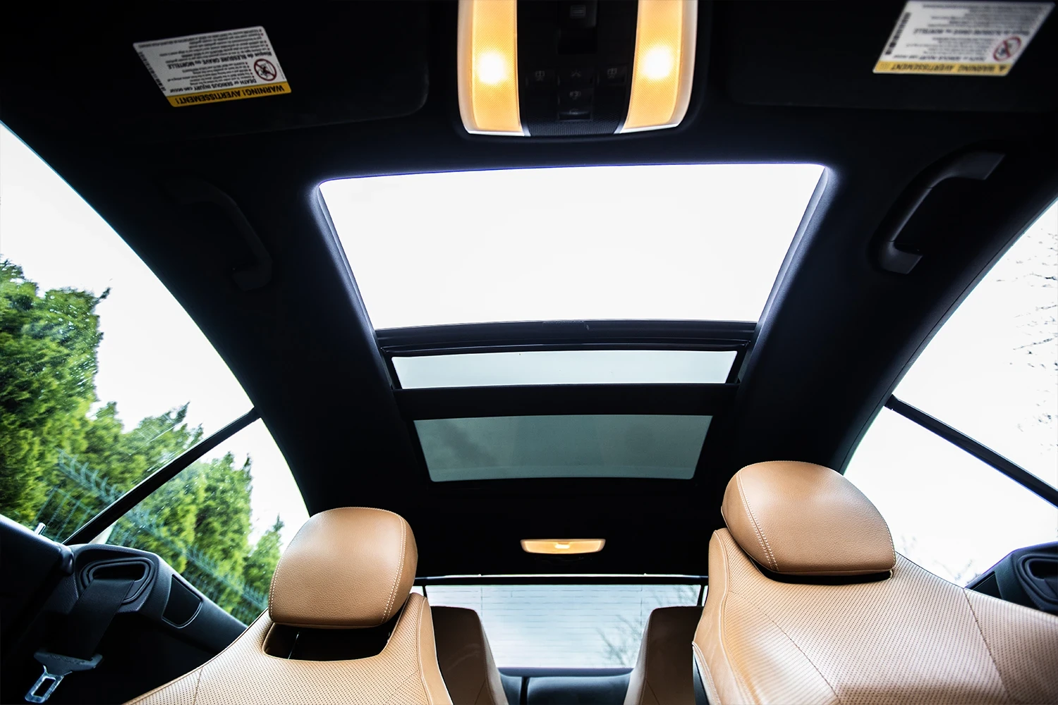 Mercedes-Benz E 350 Coupe* AMG* Facelift* 4 MATIC* 360* PANORAMA* , снимка 7 - Автомобили и джипове - 54154488