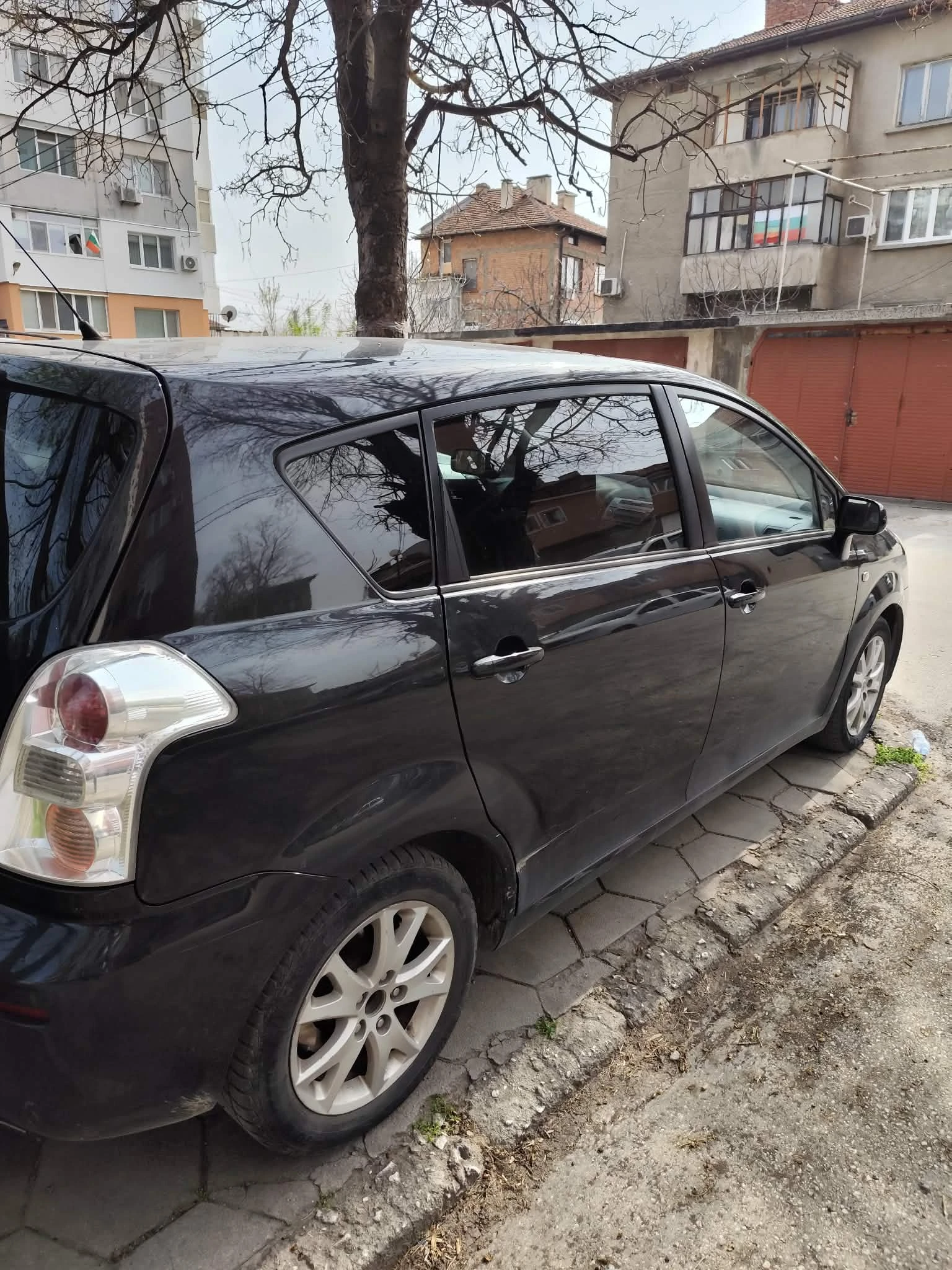 Toyota Corolla verso, снимка 3 - Автомобили и джипове - 54269137