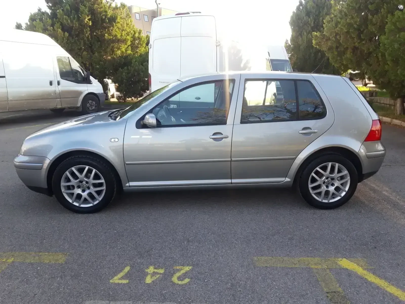 VW Golf 1.6i-16V* 105к.с* ОТЛИЧЕН* , снимка 7 - Автомобили и джипове - 54314432