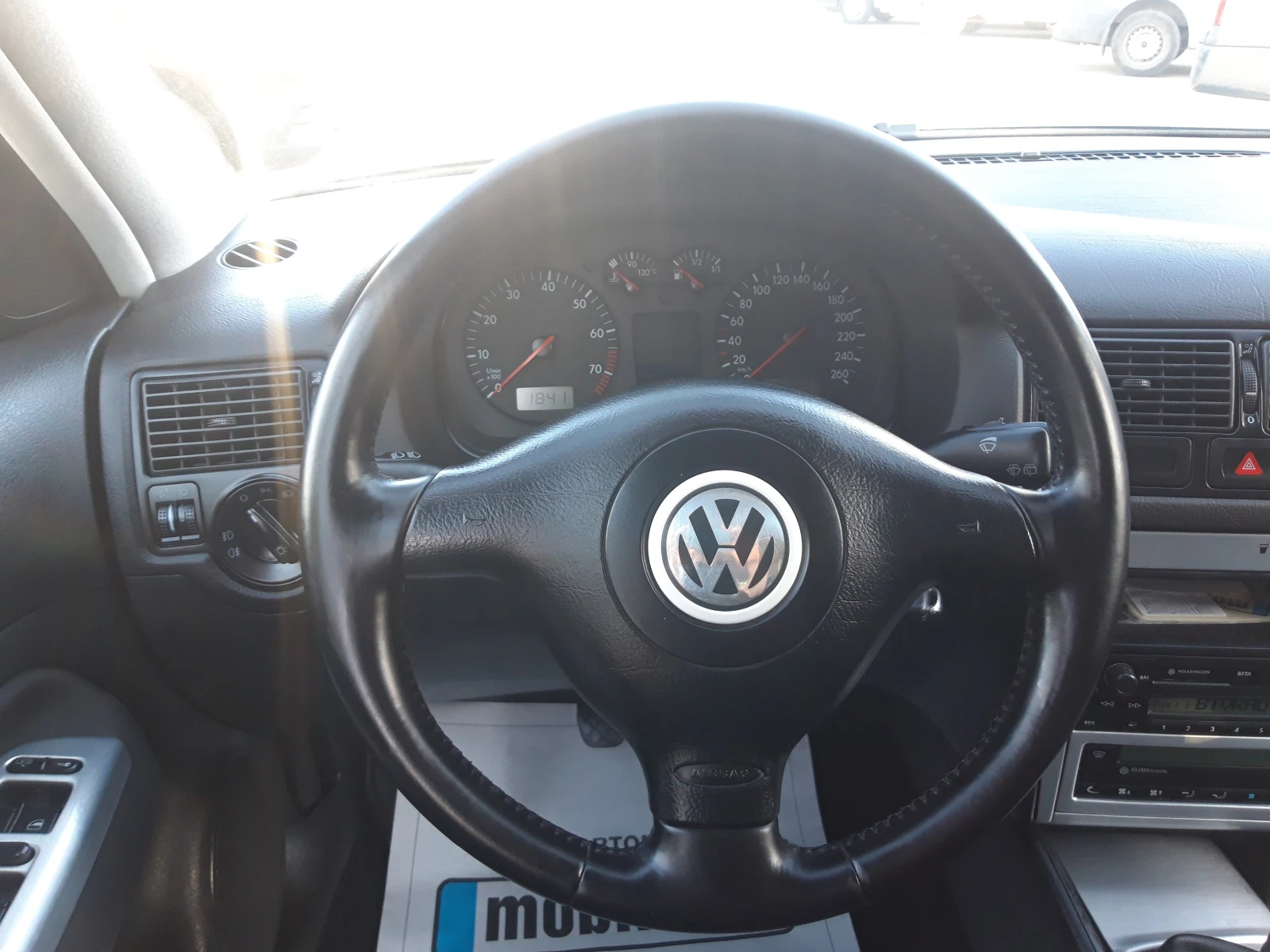 VW Golf 1.6i-16V* 105к.с* ОТЛИЧЕН* , снимка 9 - Автомобили и джипове - 54314432