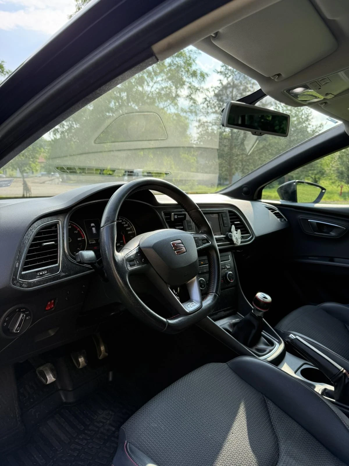 Seat Leon ST FR, снимка 12 - Автомобили и джипове - 54396691
