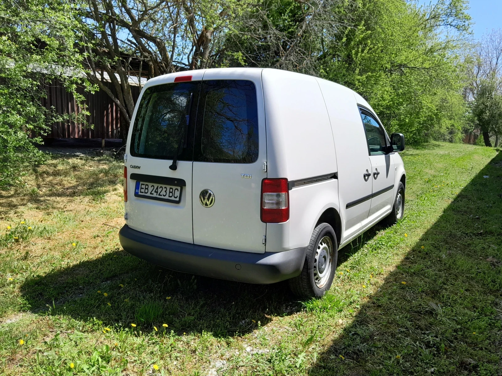 VW Caddy, снимка 8 - Автомобили и джипове - 54399427