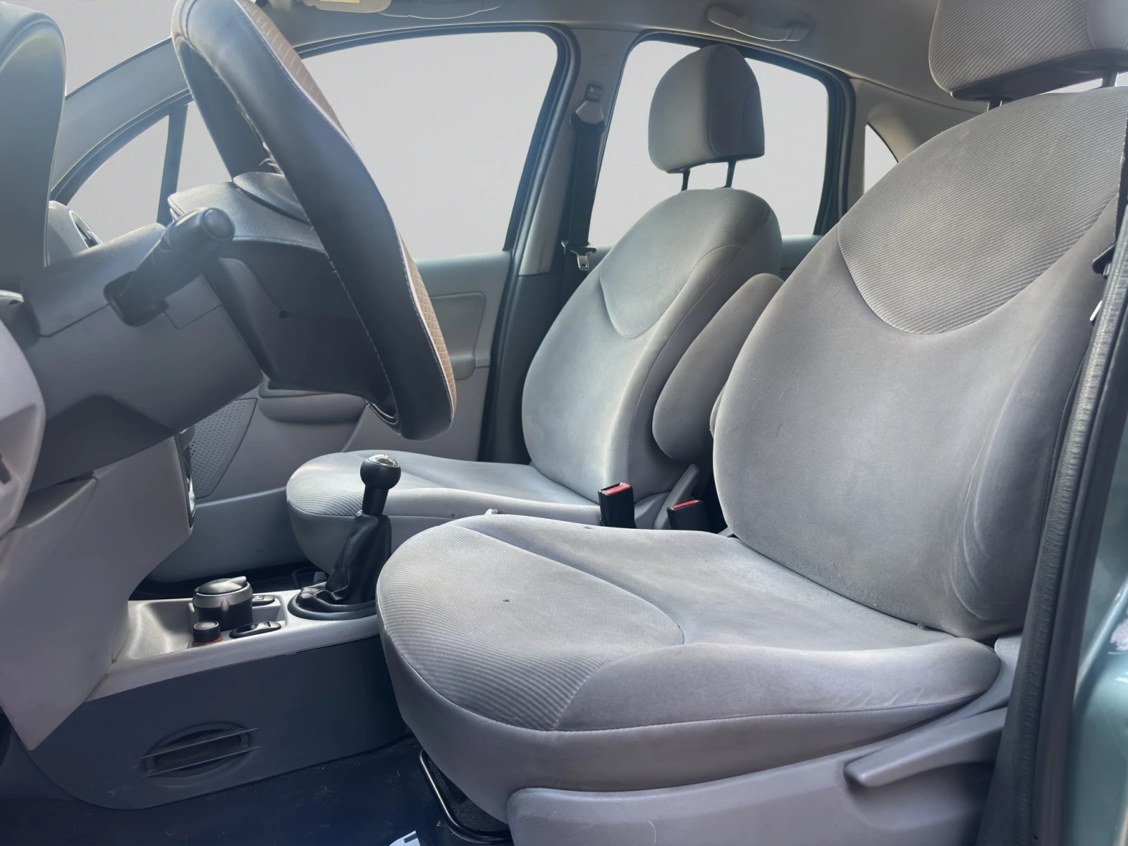 Citroen C3 1.4 HDI 70 BVM5, снимка 10 - Автомобили и джипове - 54878335