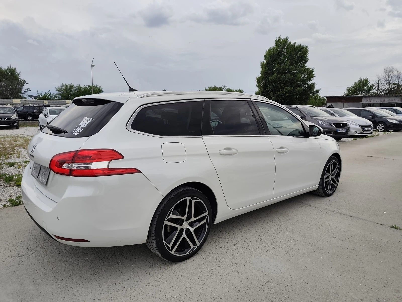 Peugeot 308 1.6HDI, 120кс, Allure, снимка 4 - Автомобили и джипове - 54882016