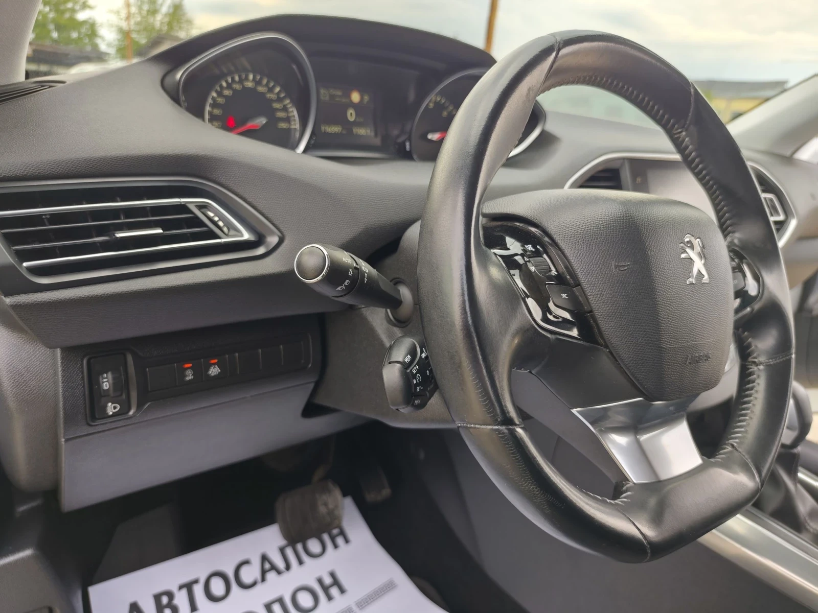 Peugeot 308 1.6HDI, 120кс, Allure, снимка 12 - Автомобили и джипове - 54882016