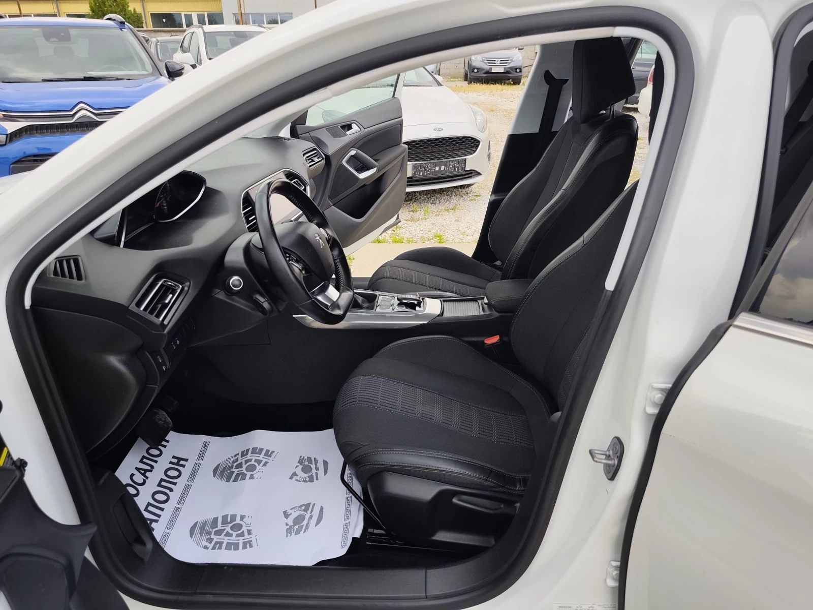 Peugeot 308 1.6HDI, 120кс, Allure, снимка 10 - Автомобили и джипове - 54882016