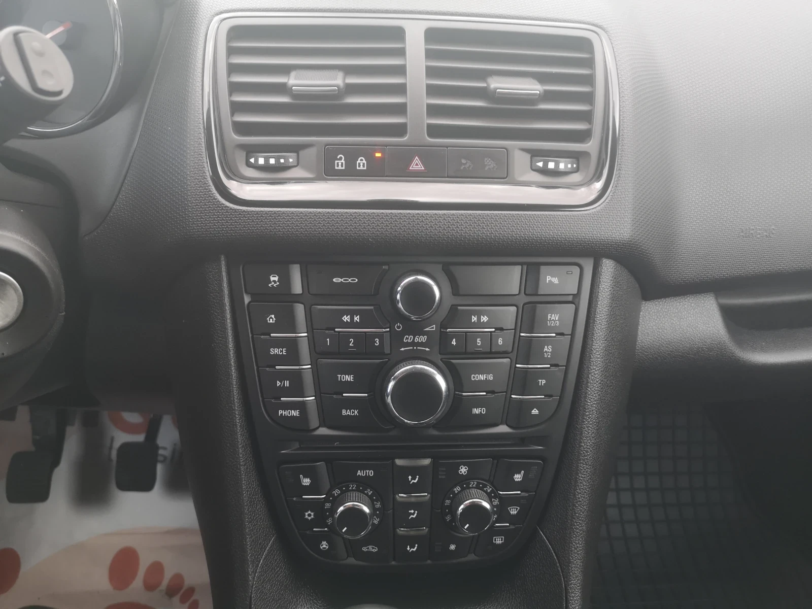 Opel Meriva 1.4i 120ks 44000km, снимка 13 - Автомобили и джипове - 55436421