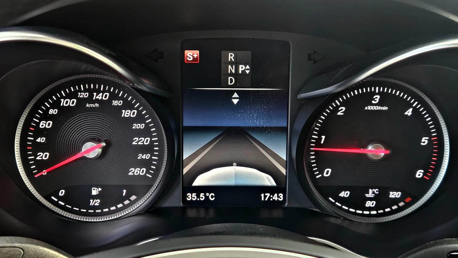Mercedes-Benz C 220 AMG/PANORAMA/CAMERA/MULTIBEAM/BURMESTER/AUTO H/LIZ, снимка 10 - Автомобили и джипове - 55307104