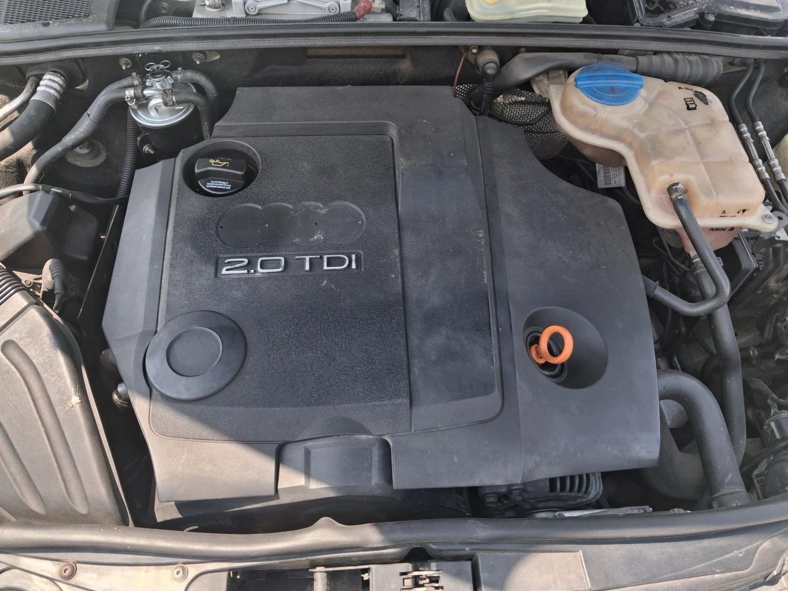 Audi A4 2000tdi, снимка 3 - Автомобили и джипове - 55596583