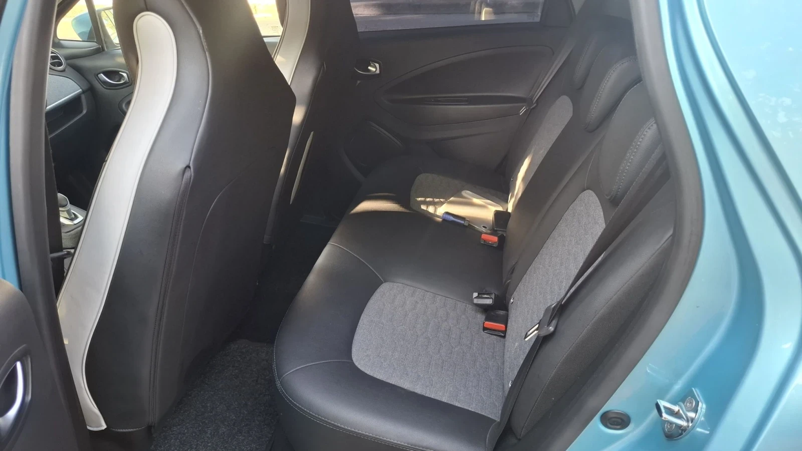 Renault Zoe R135 INTENS CCS подгрев SOH 98 % , снимка 12 - Автомобили и джипове - 55648661