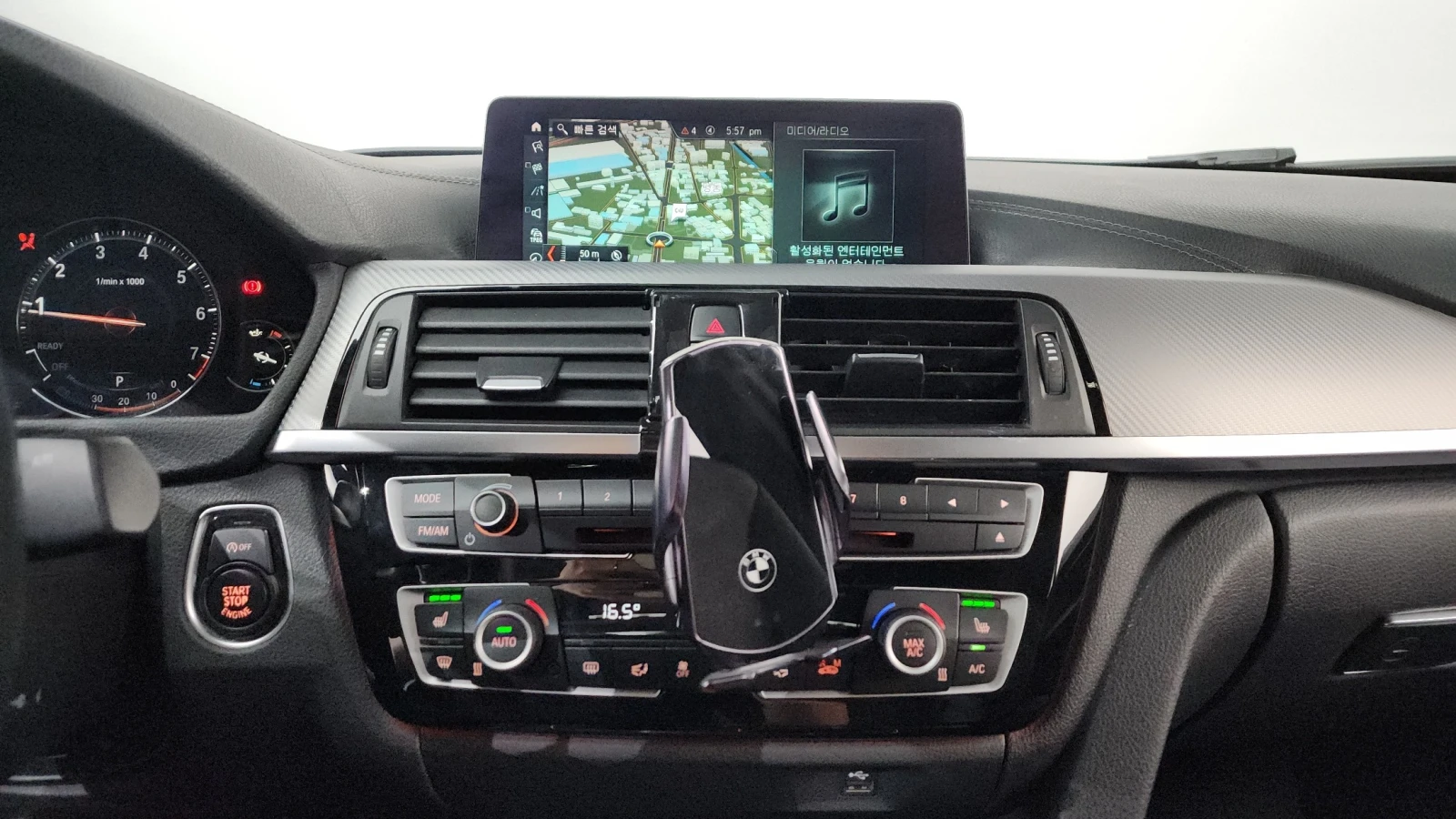 BMW 330 M SHADOW* HEAD UP* DIGITAL COCKPIT* PANO* 360* , снимка 11 - Автомобили и джипове - 55691956