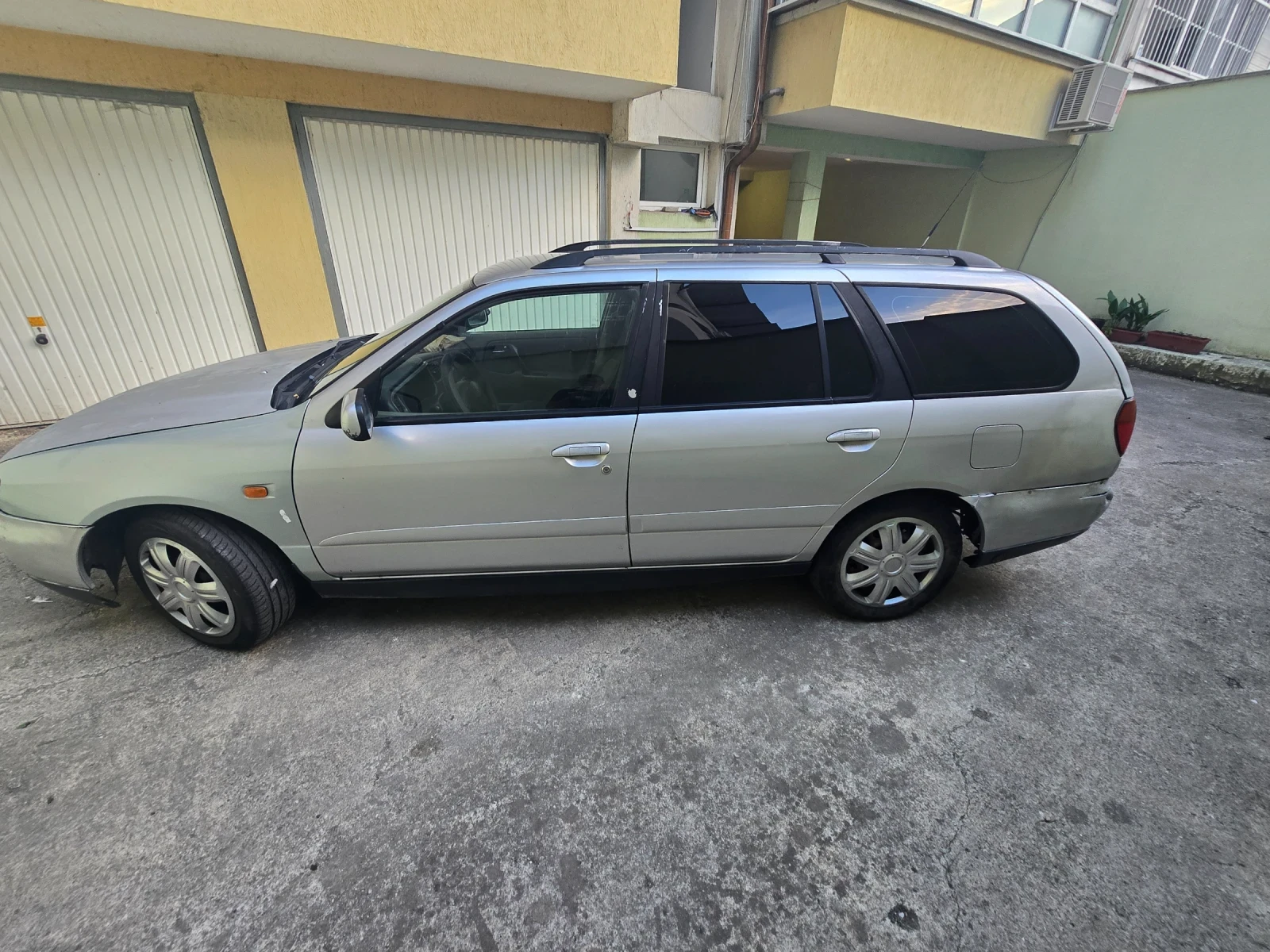 Nissan Primera, снимка 3 - Автомобили и джипове - 55791915