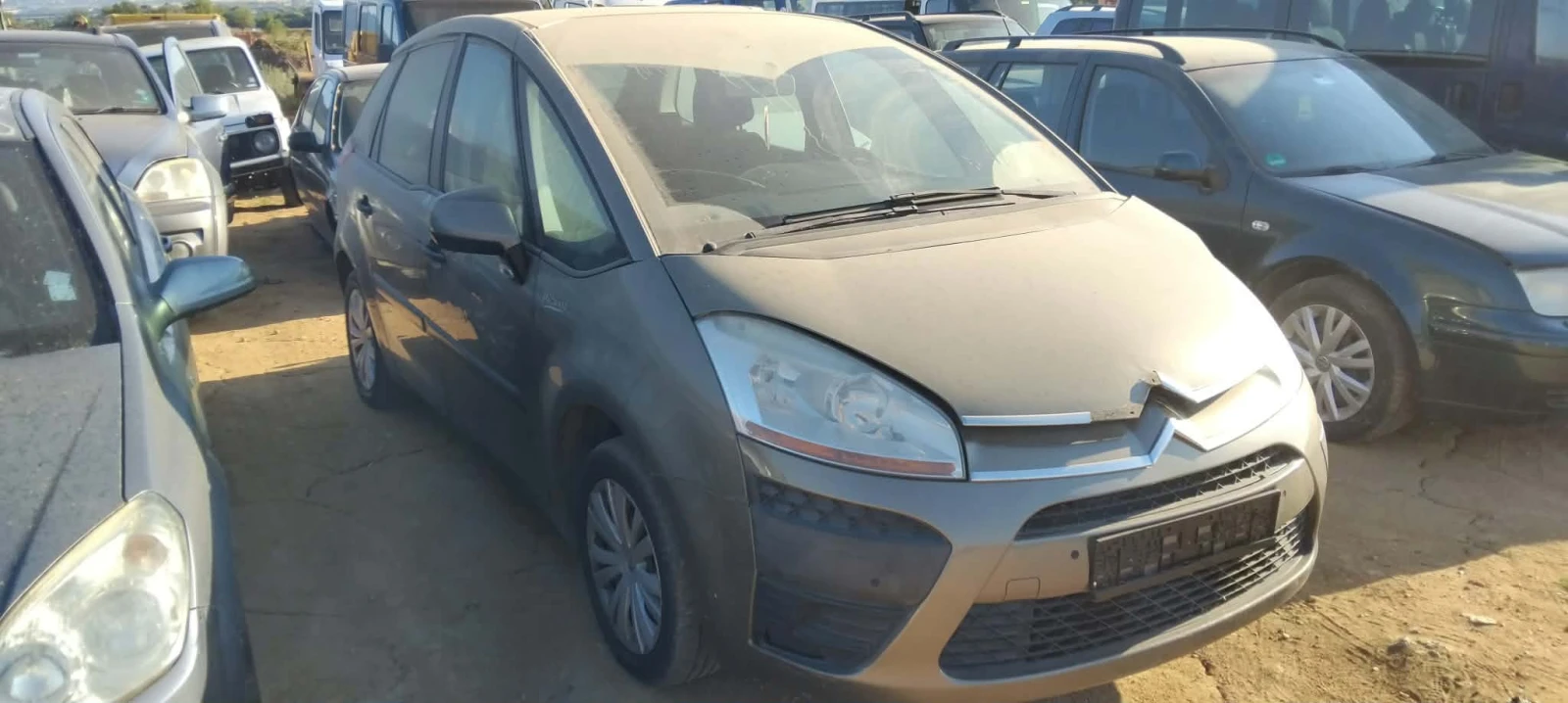 Citroen C4 Picasso 1.6, снимка 2 - Автомобили и джипове - 55796179