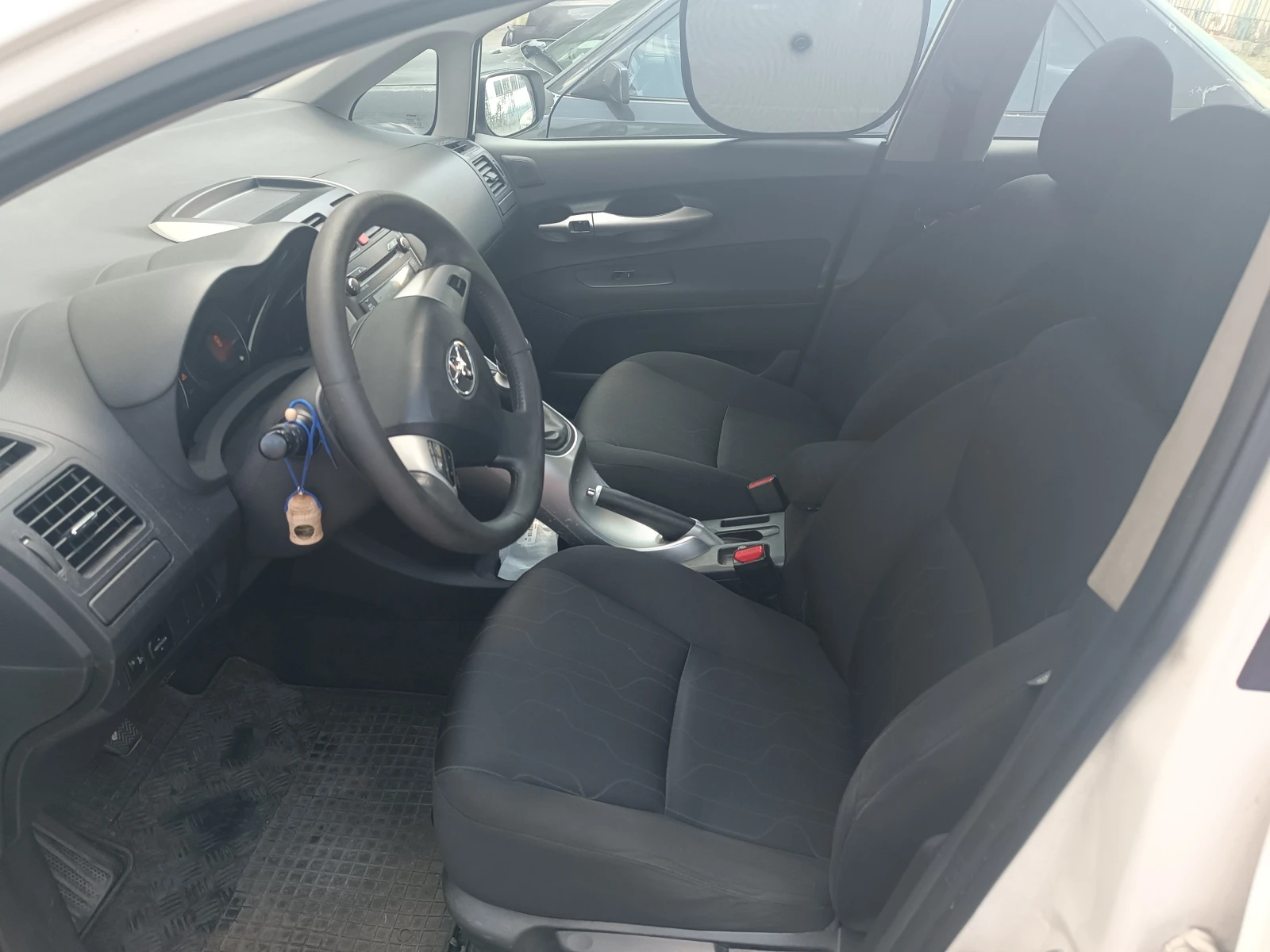 Toyota Auris 1, 33, снимка 11 - Автомобили и джипове - 55804234
