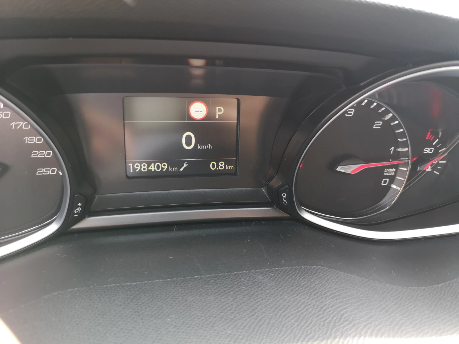 Peugeot 308, снимка 9 - Автомобили и джипове - 56413057