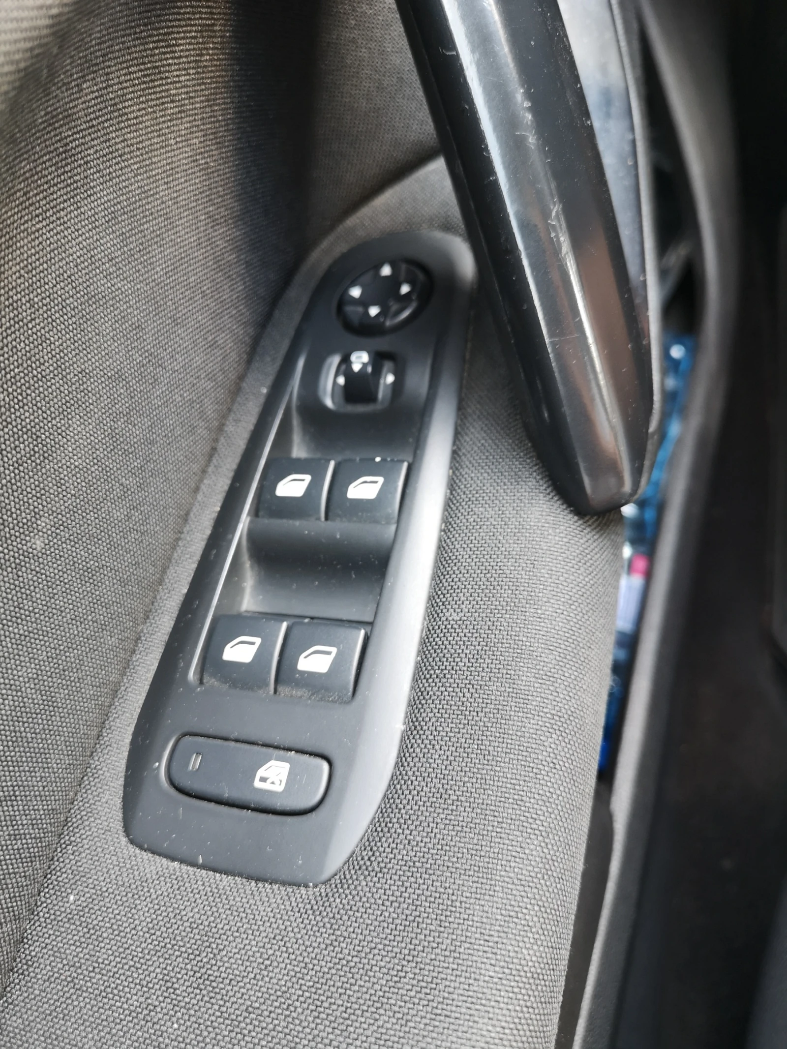 Peugeot 308, снимка 13 - Автомобили и джипове - 56413057