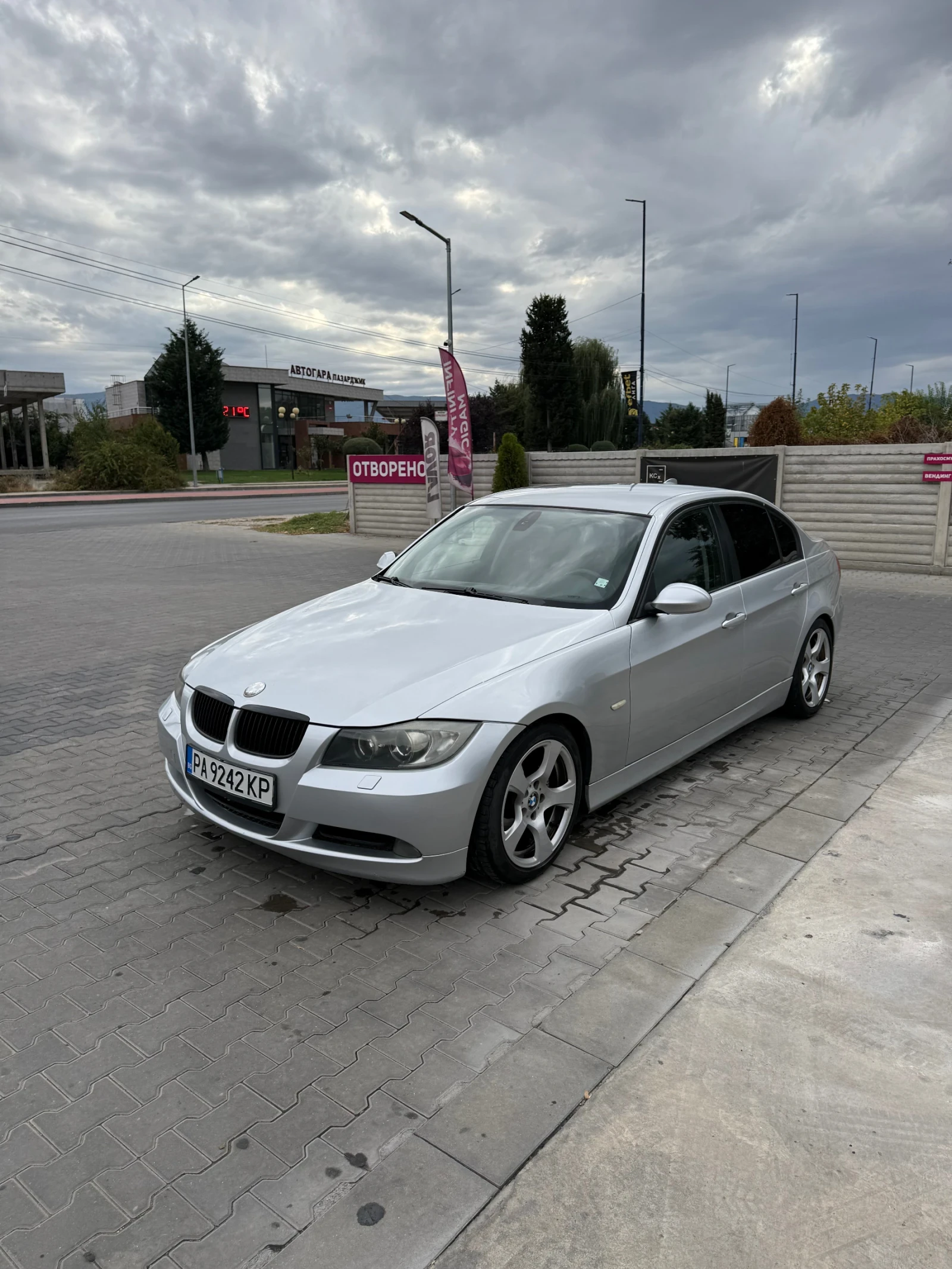 BMW 320