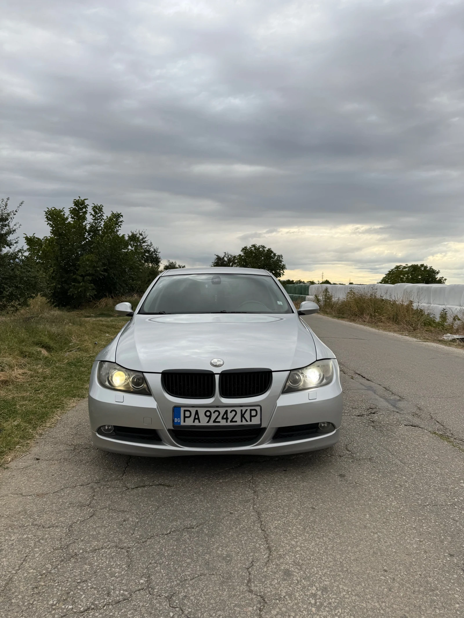 BMW 320, снимка 5 - Автомобили и джипове - 56202854