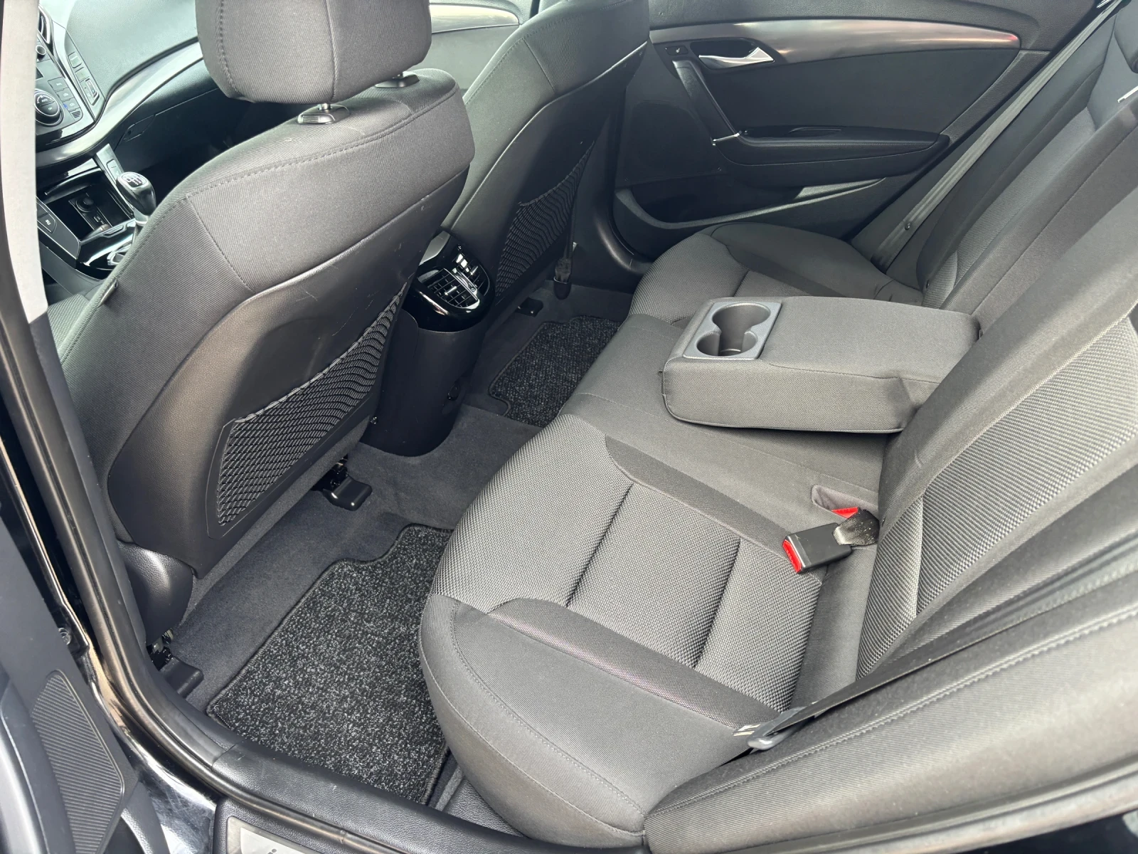 Hyundai I40 2012+ ФЕЙС+ ЛЕД+ 1.7TDI+ 6ск+ С.ИСТОРИЯ , снимка 10 - Автомобили и джипове - 56225624