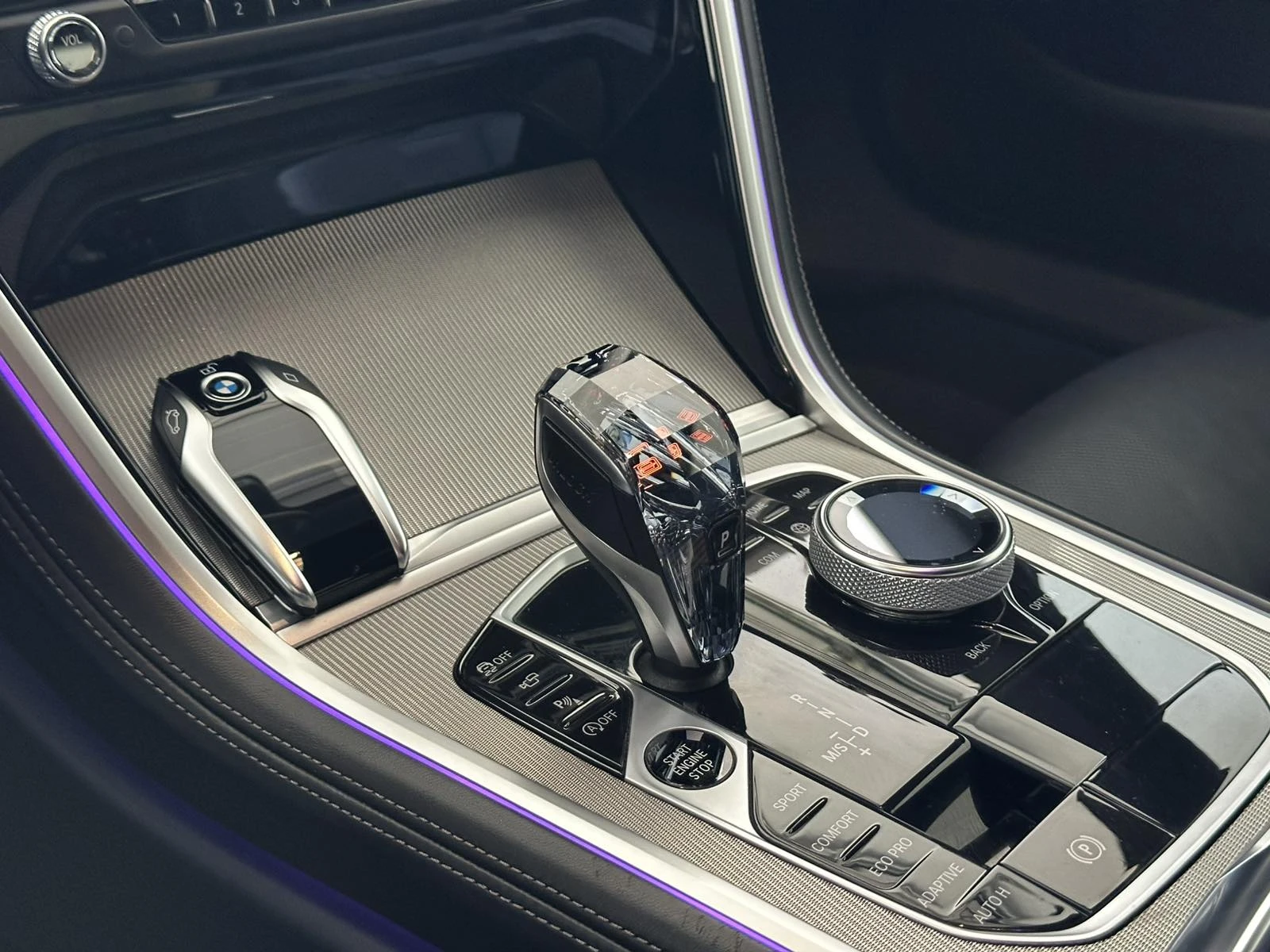 BMW 850 840 M пакет / Individual / FULL екстри, снимка 16 - Автомобили и джипове - 56254666
