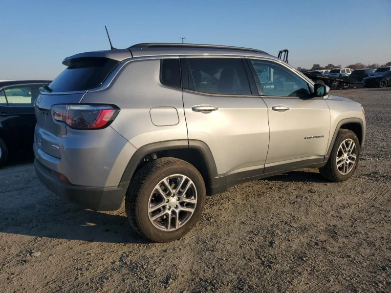 Jeep Compass, снимка 4 - Автомобили и джипове - 48806742