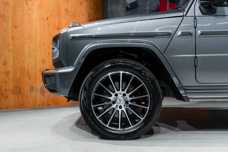 Mercedes-Benz G 400 d/ AMG/ 4-MATIC/ NIGHT/ BURMESTER/ 360/ EXCLUSIV/ , снимка 4 - Автомобили и джипове - 48990418