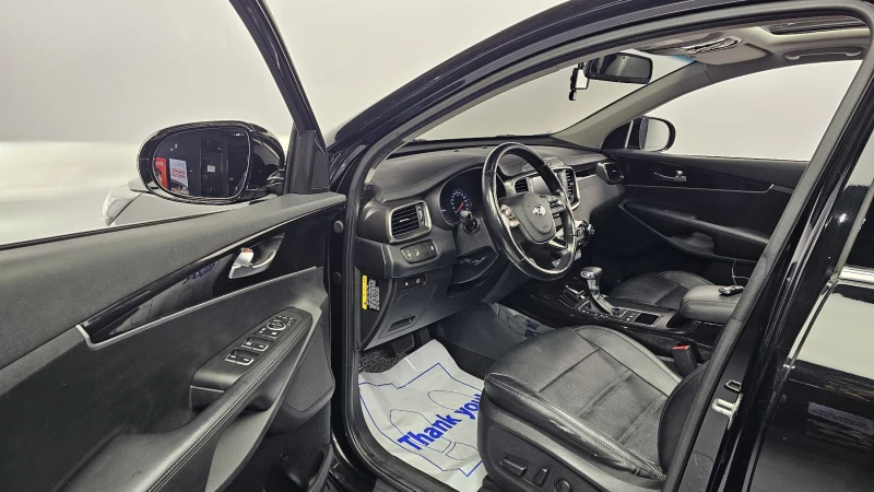 Kia Sorento 2.2 4WD NUMBER ONE EDITION, снимка 9 - Автомобили и джипове - 52333493
