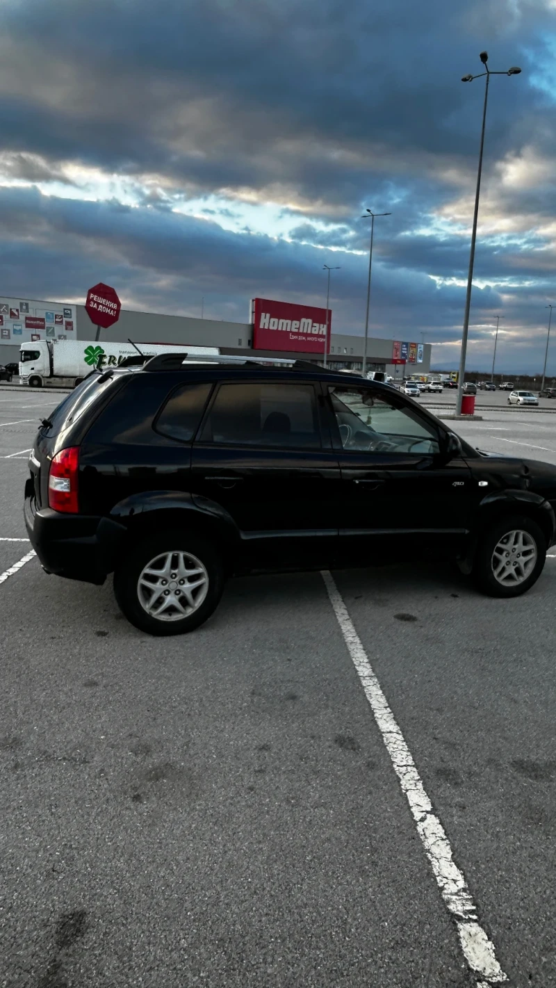 Hyundai Tucson, снимка 3 - Автомобили и джипове - 53408434
