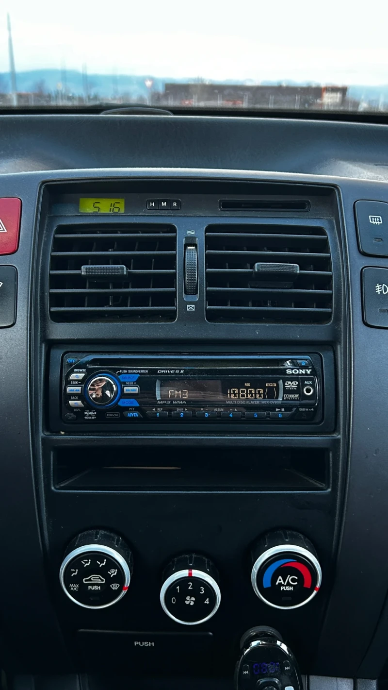 Hyundai Tucson, снимка 14 - Автомобили и джипове - 53408434