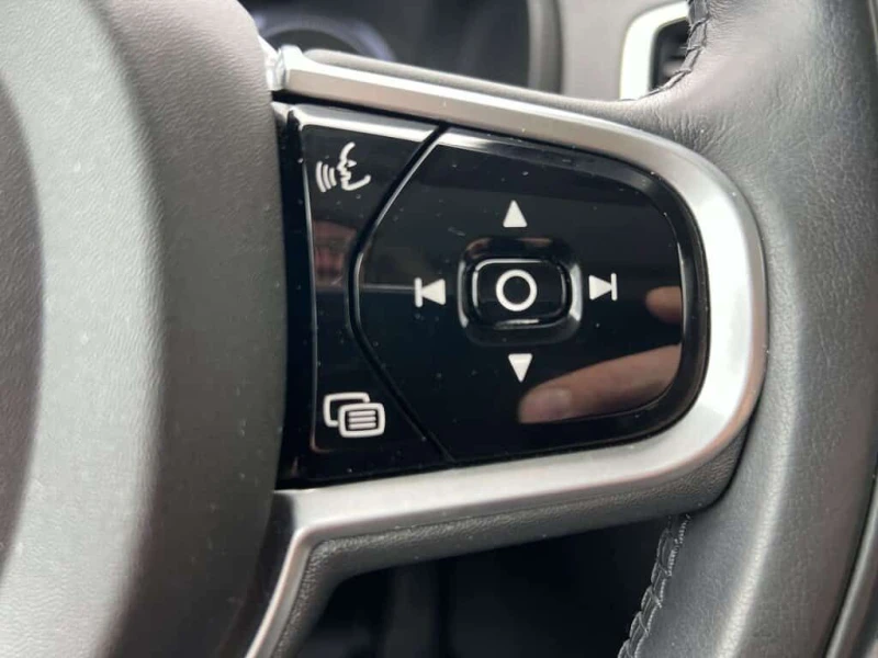 Volvo Xc90 * Momentum | 2 SETS OF TIRES/RIMS | 7 PASSENGER * , снимка 16 - Автомобили и джипове - 53563908