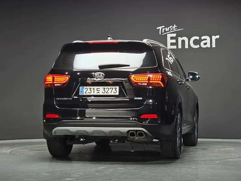 Kia Sorento Diesel 2.0 2Wd Prestige, снимка 4 - Автомобили и джипове - 55790096