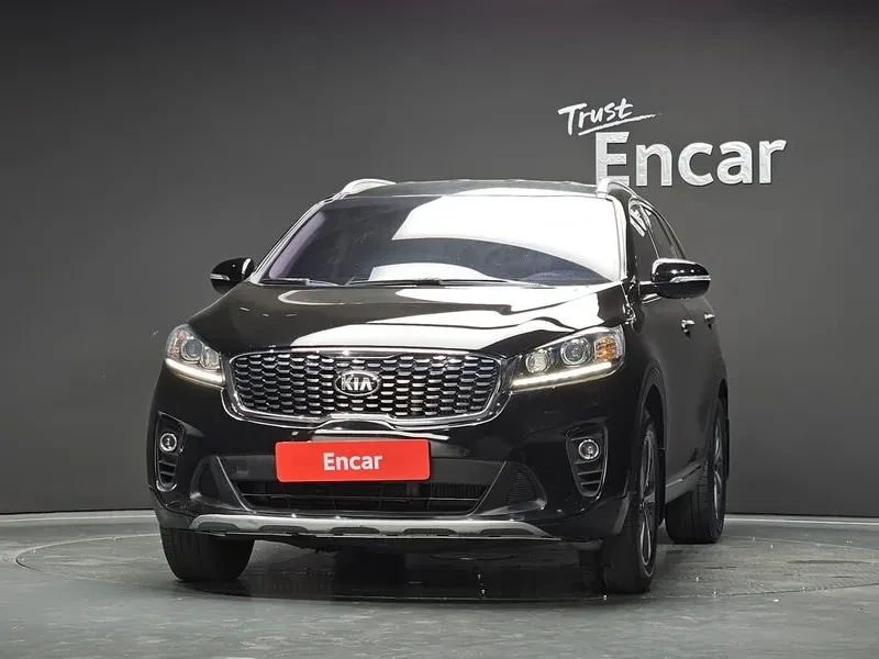 Kia Sorento Diesel 2.0 2Wd Prestige, снимка 3 - Автомобили и джипове - 55790096