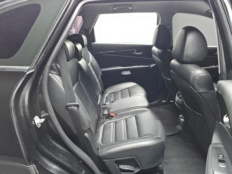 Kia Sorento Diesel 2.0 2Wd Prestige, снимка 11 - Автомобили и джипове - 55790096