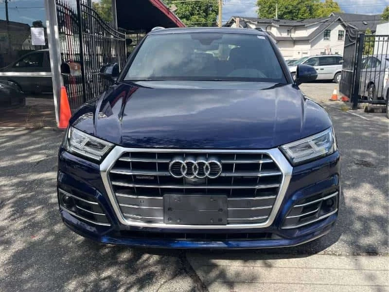 Audi Q5 * TECHNIK * CARFAX * , снимка 4 - Автомобили и джипове - 56624630