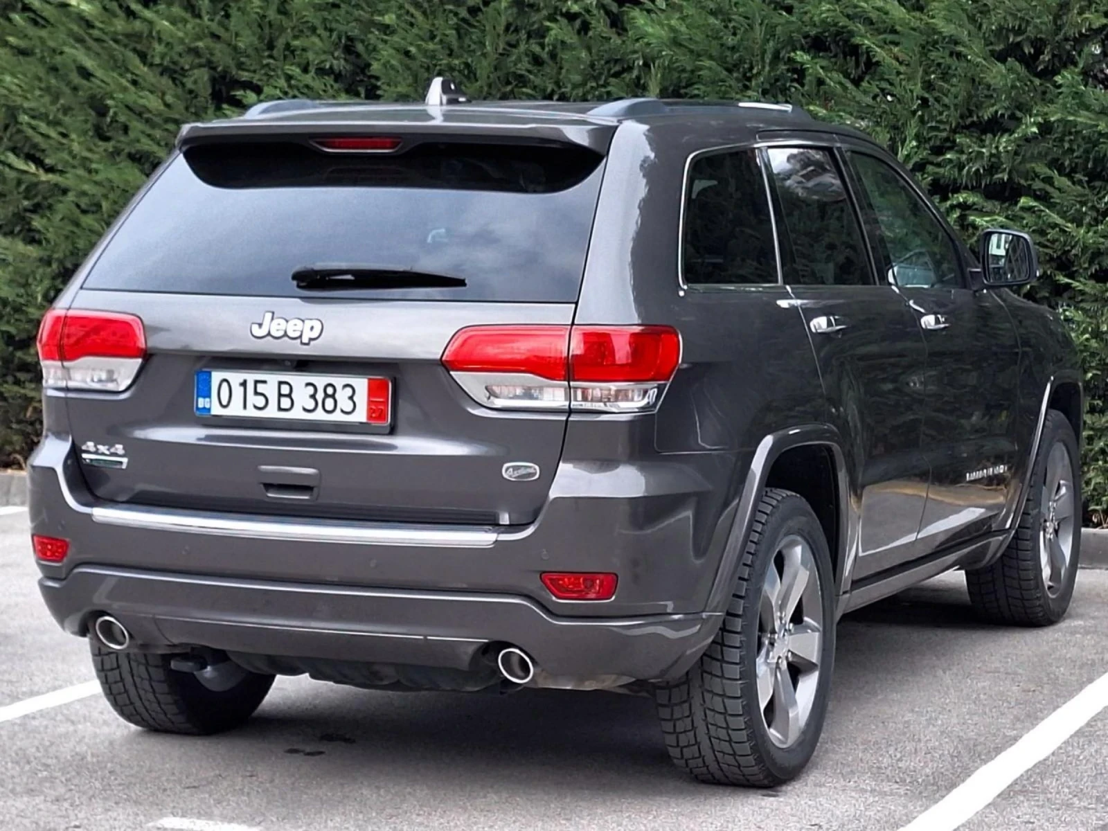 Jeep Grand cherokee FACELIFT* OVERLAND* 3.0CRD* ПЪЛНА СЕРВИЗНА ИСТОРИЯ - изображение 4