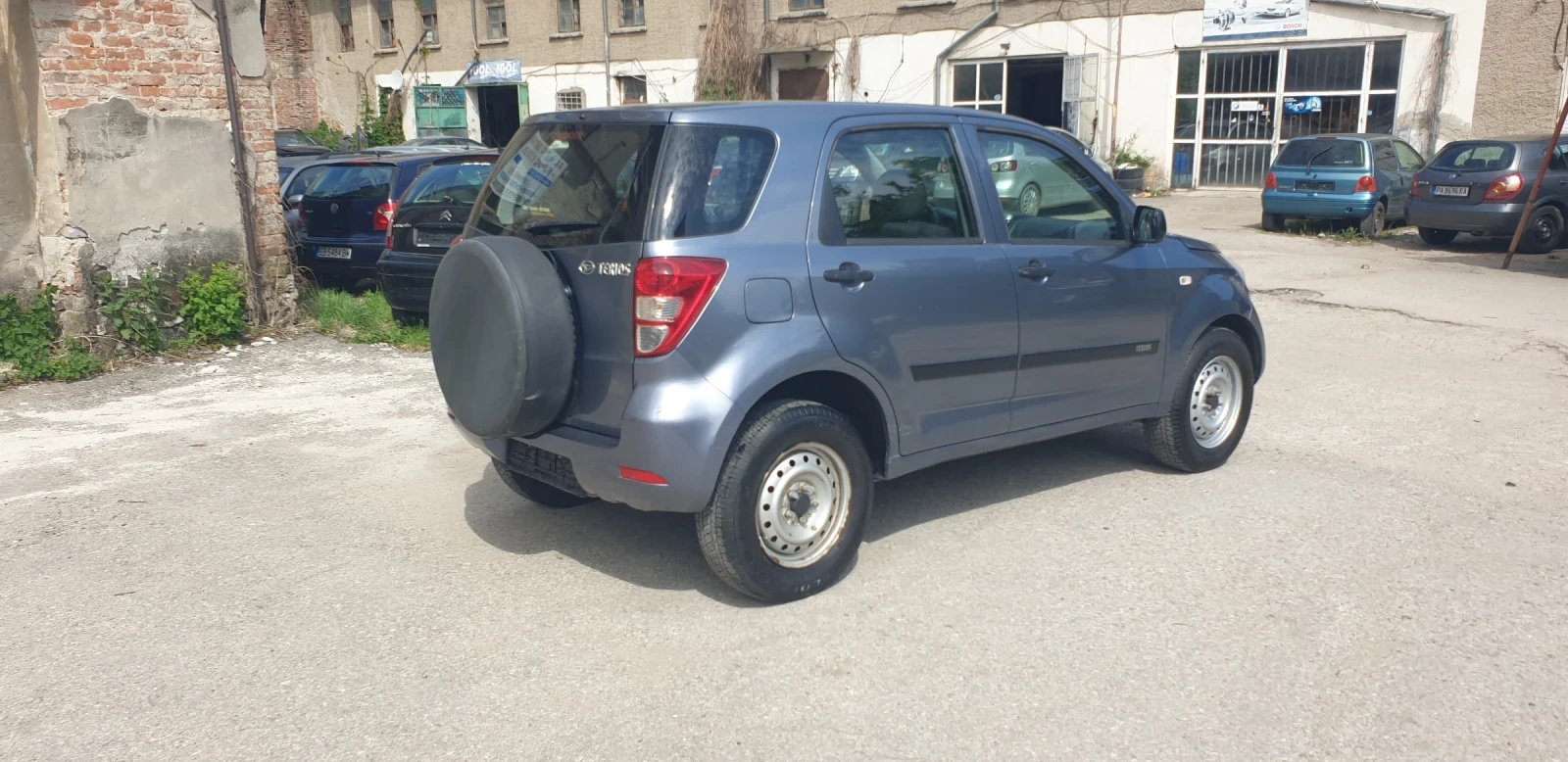 Daihatsu Terios | Mobile.bg   6