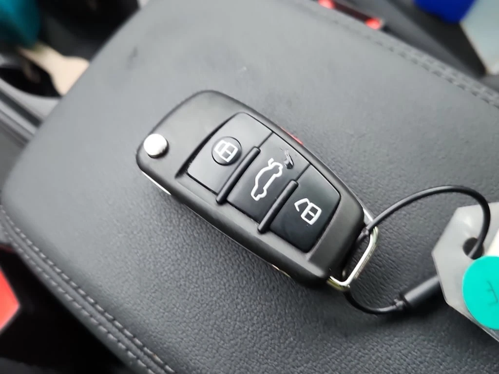 Audi Q3 * 40 TFSI QUATTRO * CARFAX * ЦЕНА ДО БГ - изображение 8