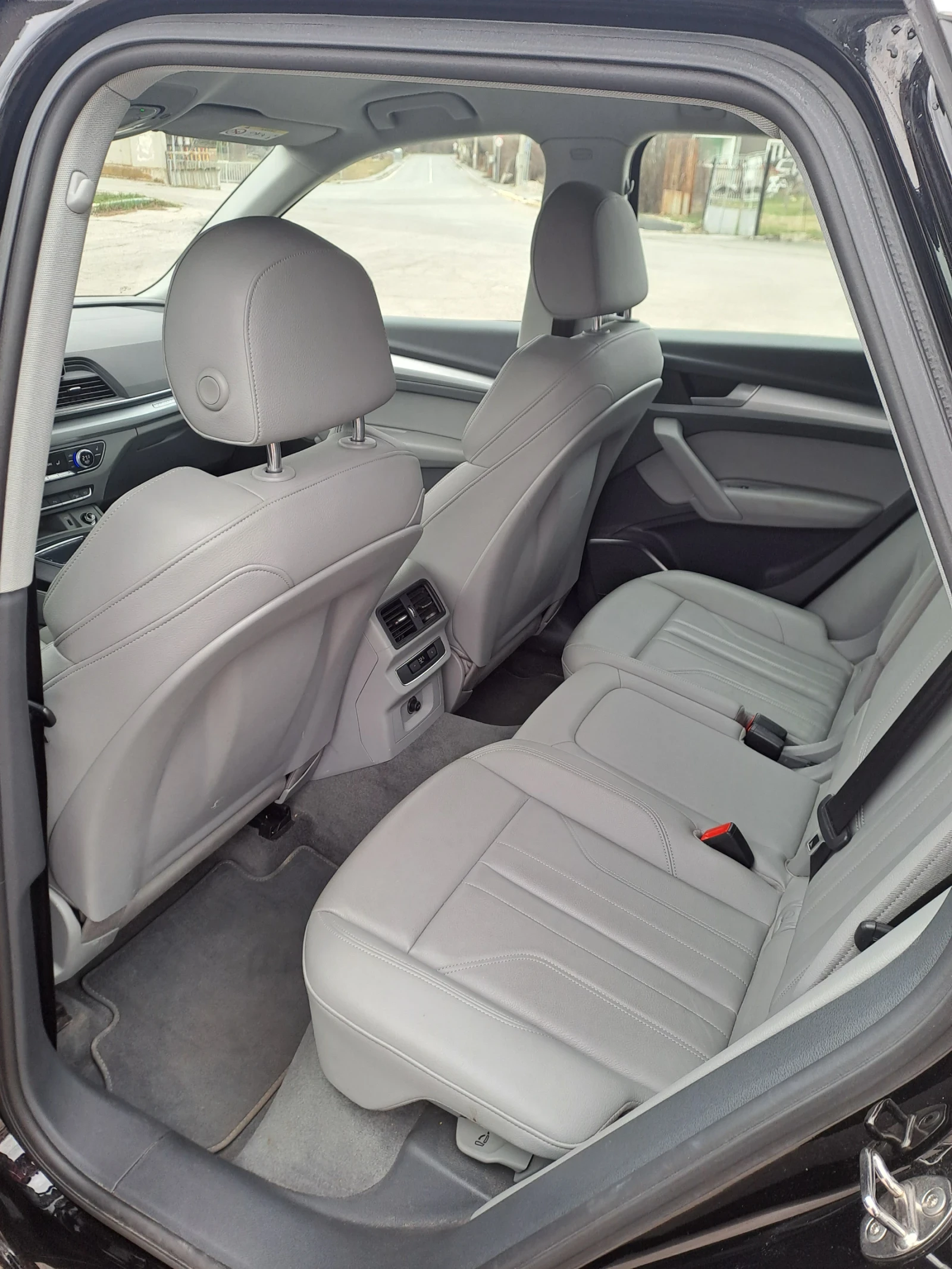 Audi Q5 50 TFSI PLUG IN HYBRID  QUATTRO , снимка 12 - Автомобили и джипове - 53927585