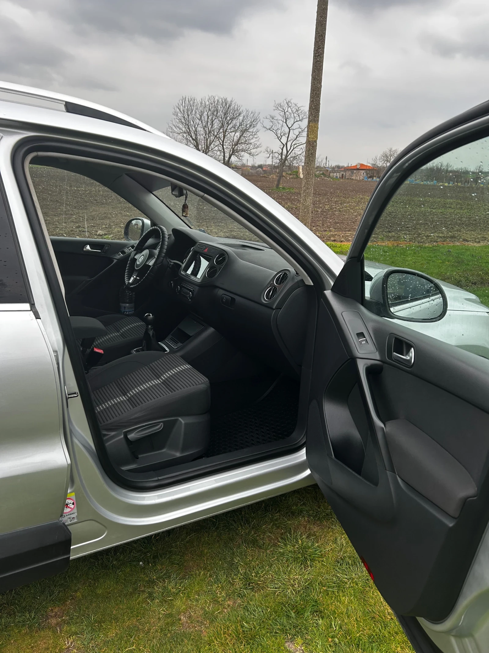 VW Tiguan, снимка 9 - Автомобили и джипове - 53939403