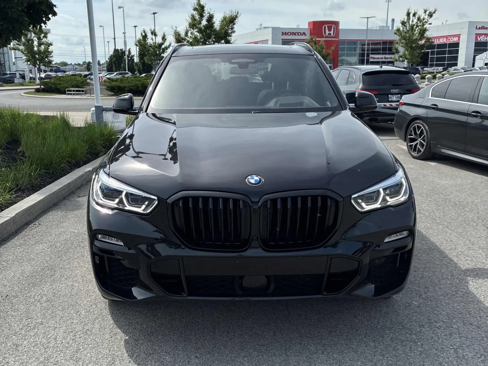 BMW X5 Laser* HUD* Обухване* 360* Пано* Harman* Дистроник, снимка 5 - Автомобили и джипове - 54914175