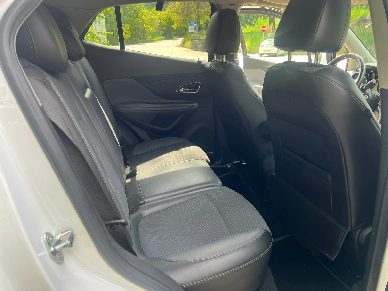 Opel Mokka 1.7CDTI, снимка 9 - Автомобили и джипове - 55237249
