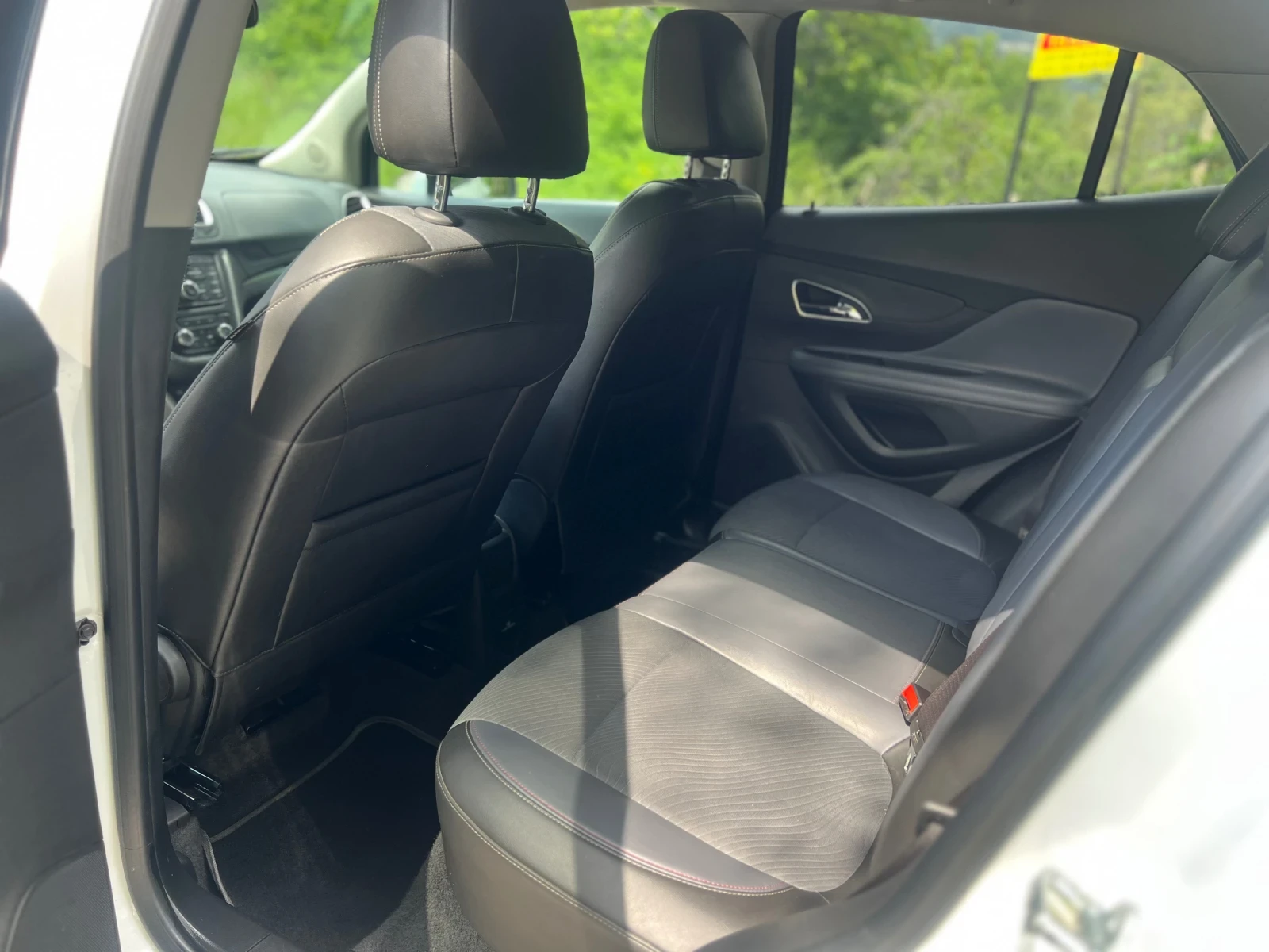Opel Mokka 1.7CDTI, снимка 10 - Автомобили и джипове - 55237249