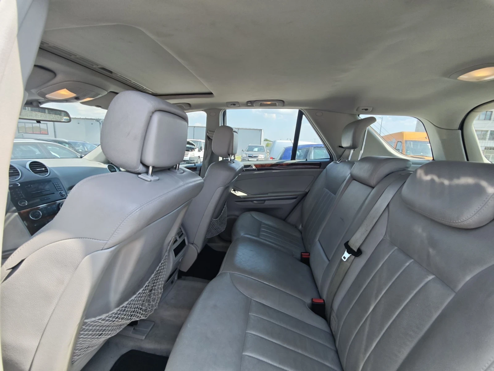 Mercedes-Benz ML 320 3.2CDI, снимка 9 - Автомобили и джипове - 55562770