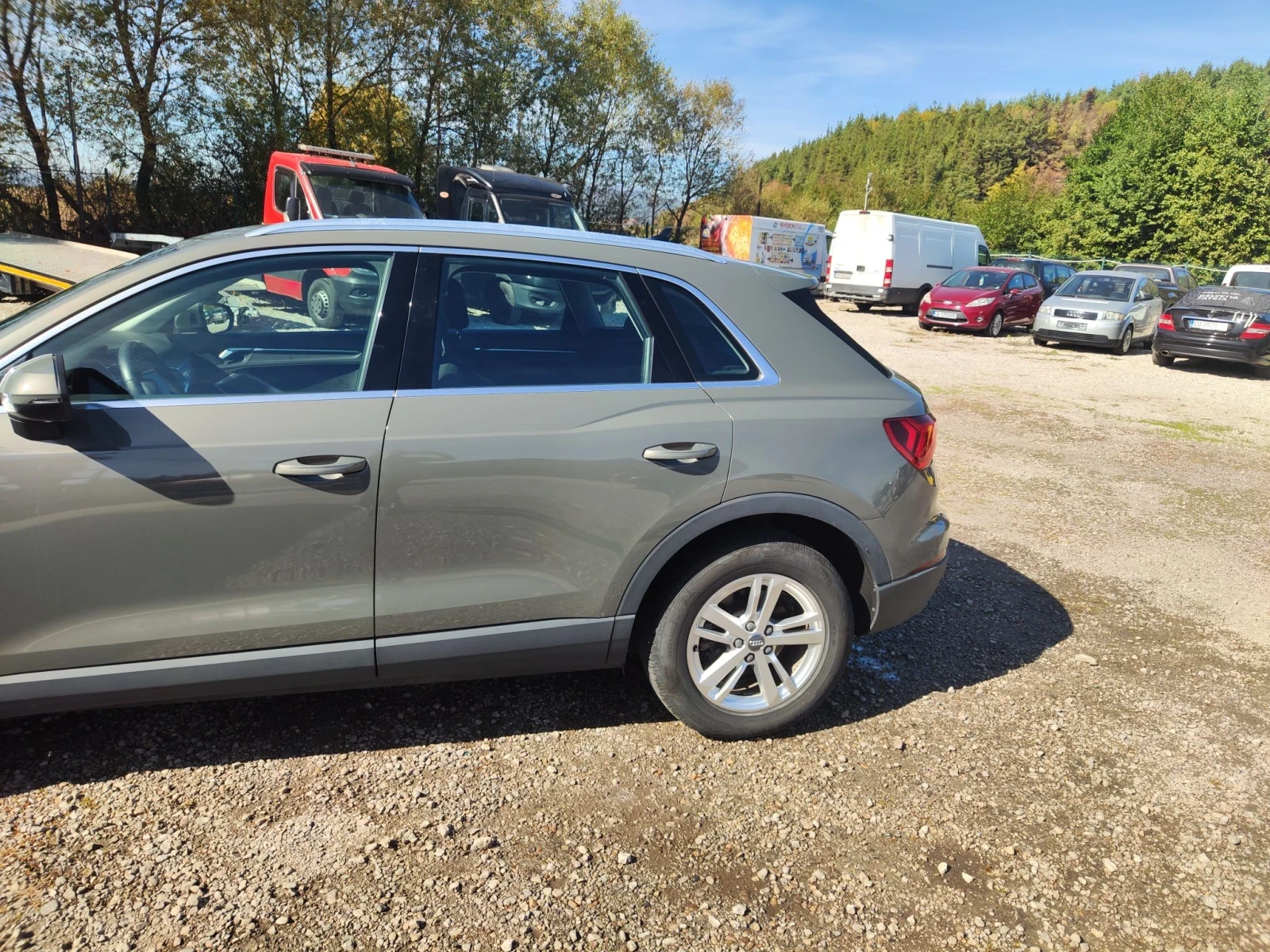Audi Q3 2.0 D , снимка 2 - Автомобили и джипове - 56413914