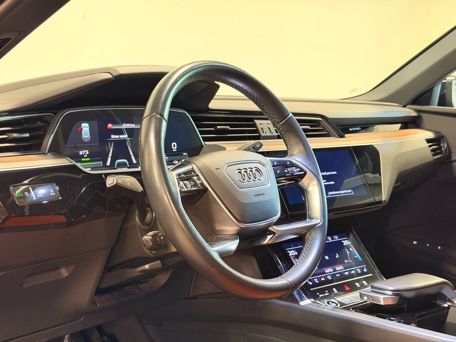 Audi Q8 etron 55 quattro Pano Cam Leather LED Navi 95% SoH | Mobile.bg � ����������� 5
